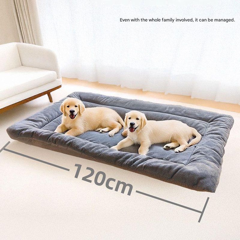 Grey Large Plush Dog Bed - Extra Thick Winter Warmth, Machine Washable & Non-Slip Pet Mat for Large Dogs (120cm)